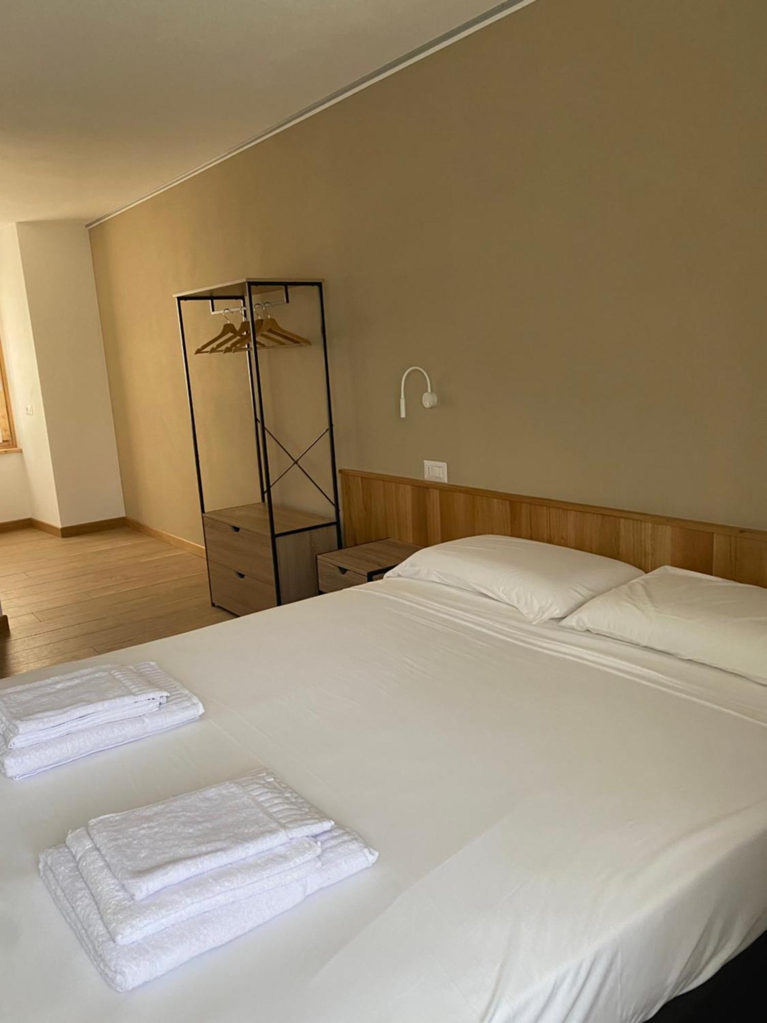 Appartamento In Via Morcelli บอร์มิโอ ภายนอก รูปภาพ
